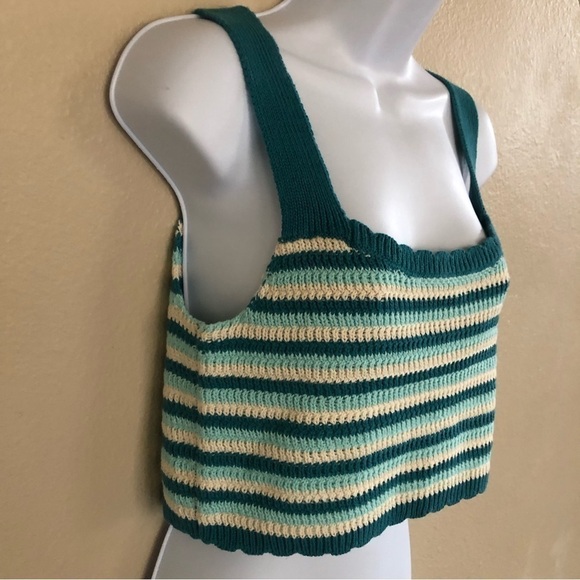 Wild Fable Juniors Stripe Scoop Neck Crochet Sweater Knit Cropped Tank Top Sz  L - Picture 3 of 14